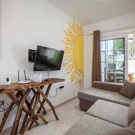 Vila Corralejo Boutique Art Villa Fuego With Private Pool Bbq 20 Seconds To The Beach By Amazzzing Travel Corralejo