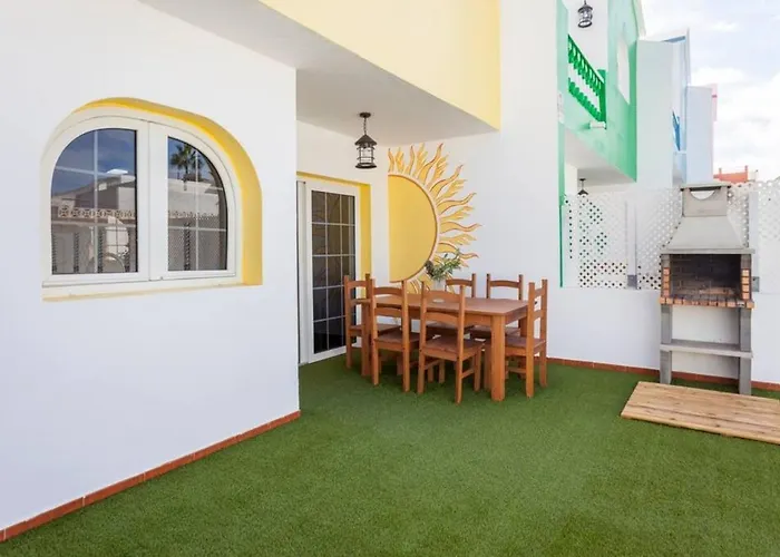 Vila Corralejo Boutique Art Villa Fuego With Private Pool Bbq 20 Seconds To The Beach By Amazzzing Travel *