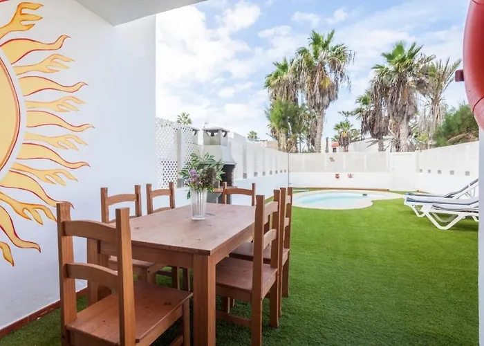Corralejo Boutique Art Villa Fuego With Private Pool Bbq 20 Seconds To The Beach By Amazzzing Travel Vila *