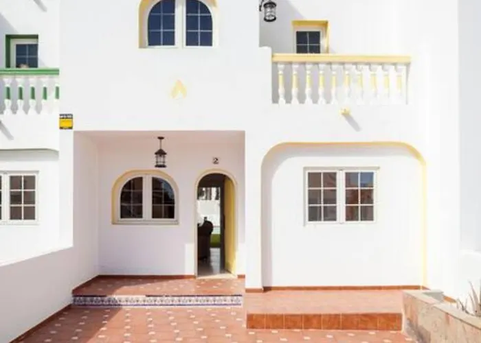 Vila Corralejo Boutique Art Villa Fuego With Private Pool Bbq 20 Seconds To The Beach By Amazzzing Travel *